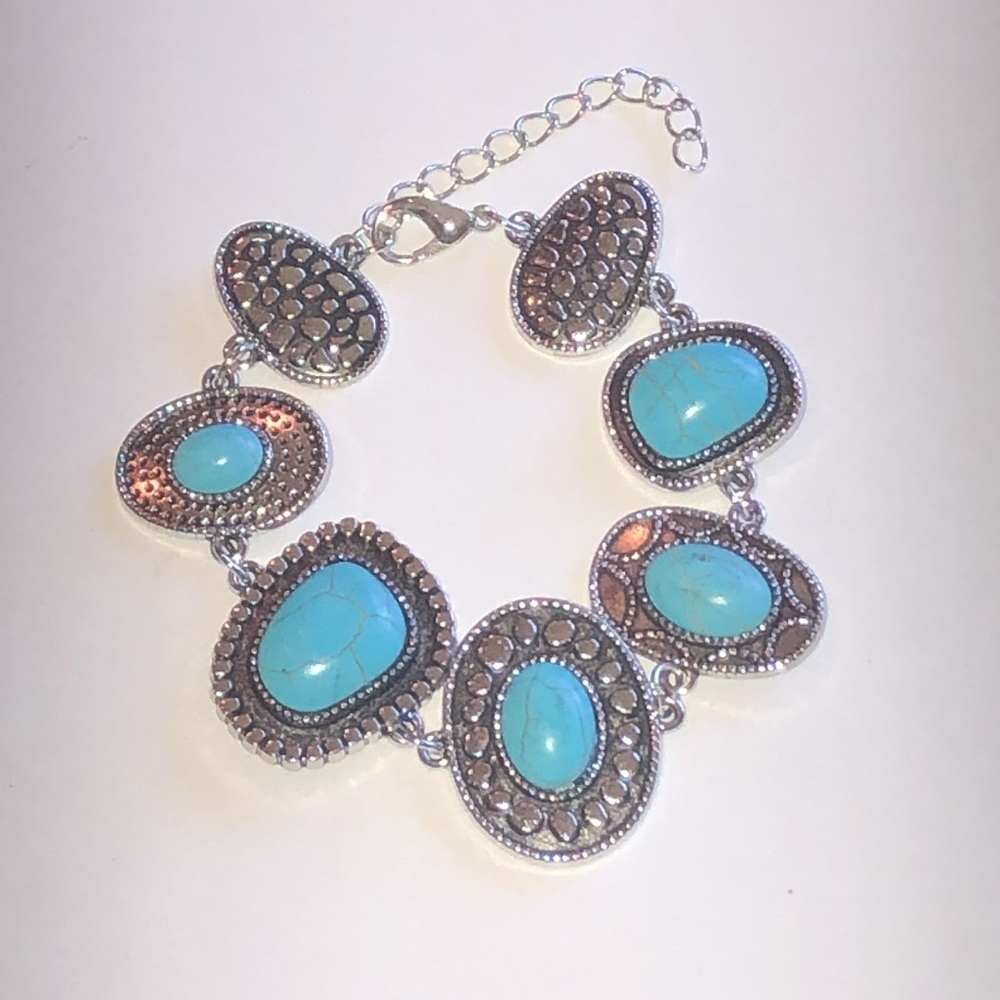 Faux Turquoise Stone Vintage-Style Silver Tone Bracelet